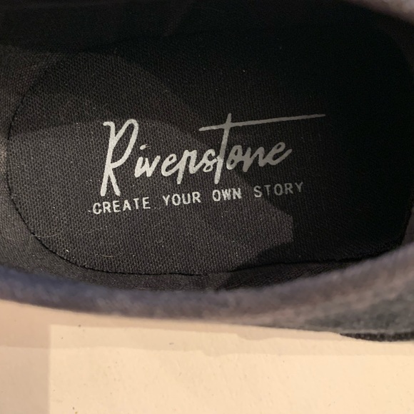 Riverstone in Charcoal Canvas Unisex - Picture 2 of 5